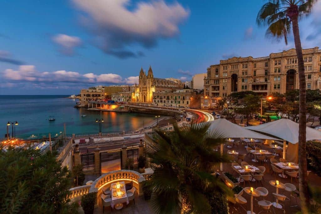 5 star dive package in Marriott Hotel St Julians with Dive Systems